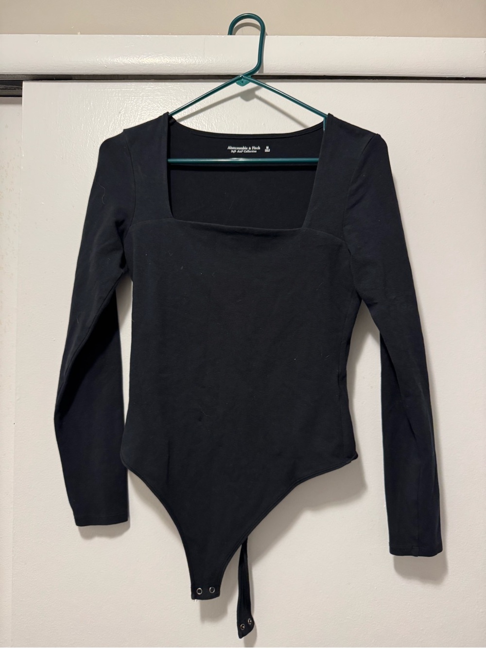 Abercrombie & Fitch Black Long-Sleeve Square Neck Bodysuit